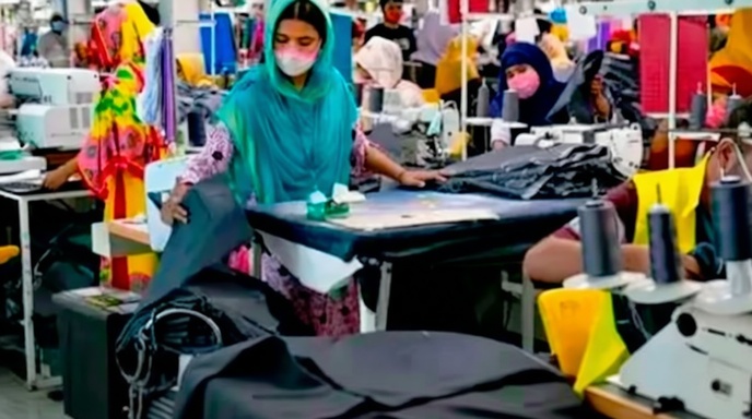 বাংলাদেশ ব্যাংকের গভর্নরের সঙ্গে বিজিএমইএ প্রতিনিধি দলের বৈঠক