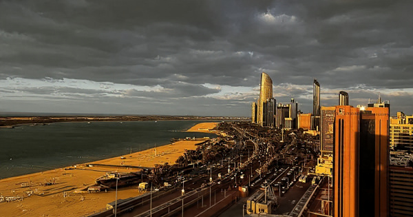 ইরান-ইসরাইল উত্তেজনার মাঝে আমিরাতে প্রবাসীদের জন্য আশার আলো! দূতাবাস উড়িয়ে দিল গুজবের ডালপালা