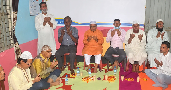 বগুড়ায় দুই সাংস্কৃতিক নক্ষত্র আবেদ আলী ও জমির আলীকে স্মরণ: আবেগঘন প্রার্থনা সভা