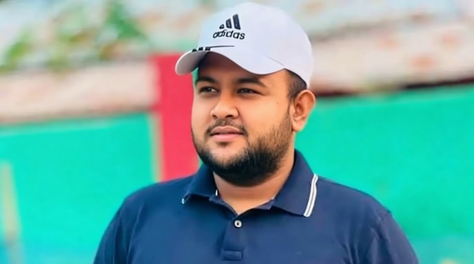 ঢাকা বিশ্ববিদ্যালয় ক্যাম্পাসে ছাত্রদল নেতা শেখ তানভীর বারী হামিম