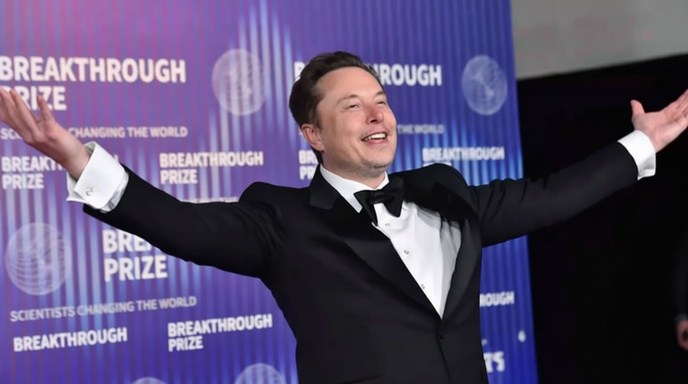 ইলন মাস্ক ও স্পেসএক্স লোগো