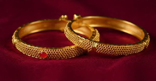 স্বর্ণের দামে রেকর্ড উল্লম্ফন: আড়াই লাখের গণ্ডি ছাড়াল ২২ ক্যারেট সোনা