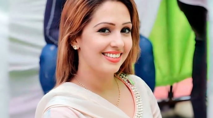 ন্যান্সি গ্রেওয়াল ইউটিউবার কানাডা
