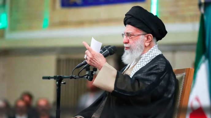 আয়াতুল্লাহ আলী খামেনি ইরান প্রোফাইল