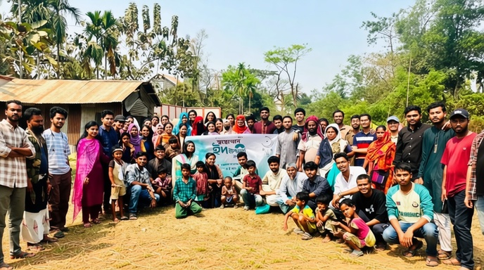 শিশুদের মাঝে স্বেচ্ছাসেবীদের ঈদ উপহার বিতরণ