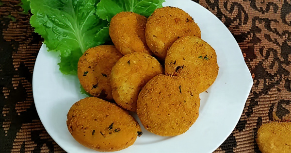 ইফতারের জন্য মুচমুচে চিকেন চপ