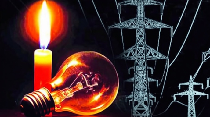 সিলেটে বিদ্যুৎ লাইনে মেরামত কাজের দৃশ্য