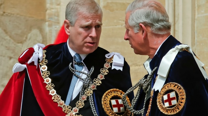 বাকিংহাম প্যালেস এবং ব্রিটিশ রাজপরিবারের প্রতীকী ছবি