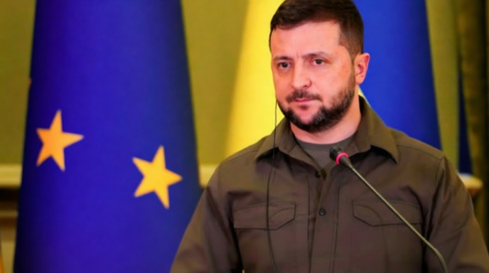 ভলোদিমির জেলেনস্কি এবং শাহেদ ড্রোন